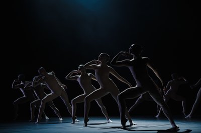 Corps de Walk
