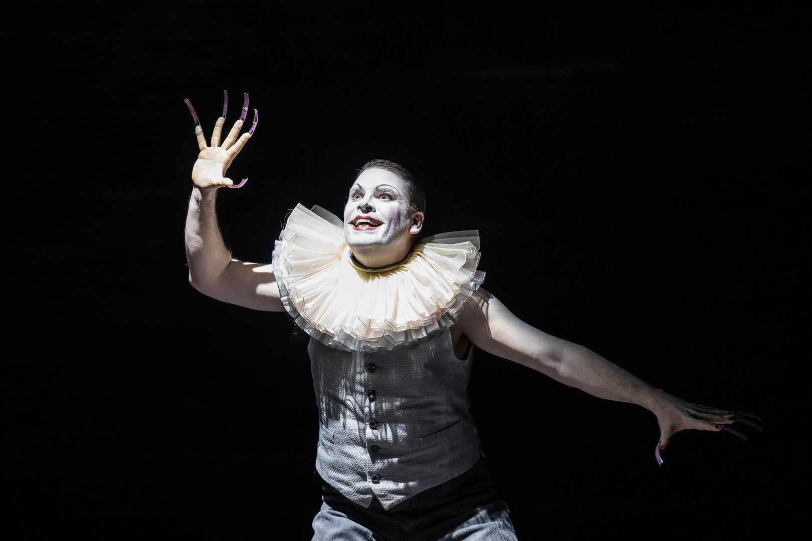 Abner / Hohepriester / Amalekiter / Doeg (Benjamin Hulett)