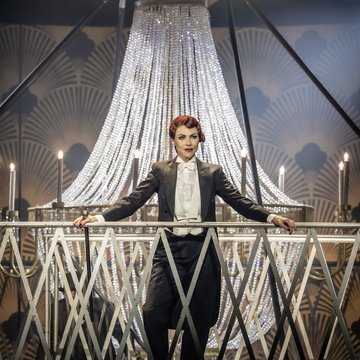 Regisseur Christian von Götz im Gespräch mit Dramaturgin Svenja Gottsmann über die Operettenausgrabung EINE FRAU VON FORMAT