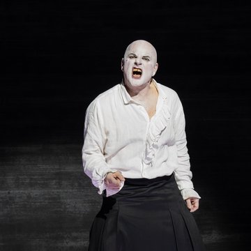 Director's note: Die Theatralik der Bühne