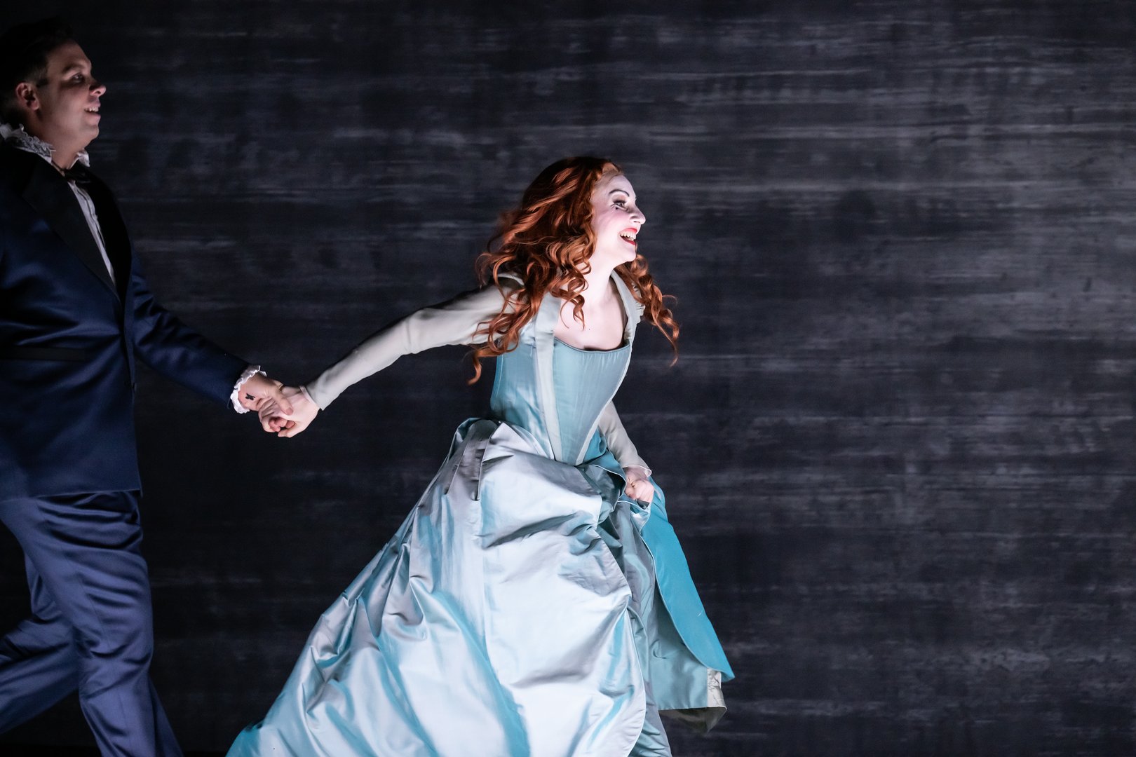 David (Christopher Lowrey) und Michal (Giulia Montanari)