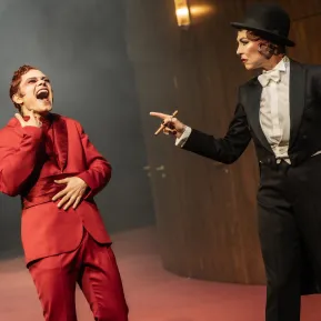 Richard Glöckner und Annette Dasch in "Eine Frau von Format" (24/25)